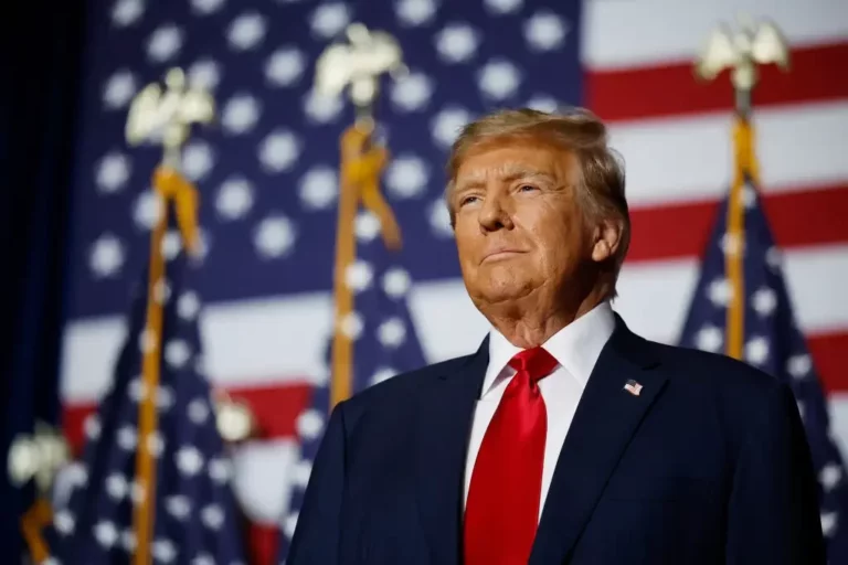 Impacto das Políticas Comerciais de Trump nos Mercados Financeiros Globais