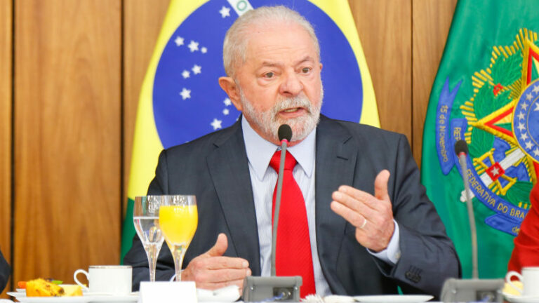 Controvérsia Política: Reações às Declarações de Lula sobre Israel e o Holocausto