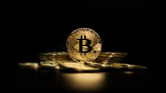 Bitcoin Rompe Resistência e Aponta para Possível Ciclo de Alta
