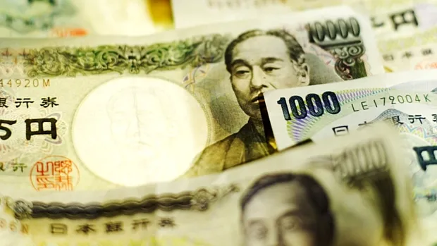 Iene Cai para Mínima de Mais de Um Mês com Decisão do Banco do Japão