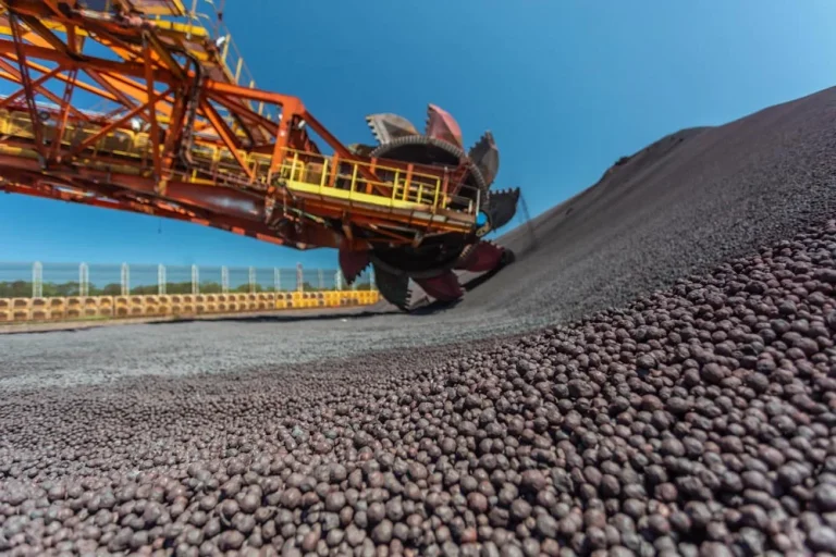 Minério de Ferro Alcança Maior Valor em Quatro Semanas com Expectativas de Estímulos na China