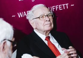 Warren Buffett Reduz Massiva Participação no Bank of America: Um Ano de Mudanças