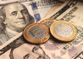 Dólar Fortalece Frente a Outras Moedas Após Comentários de Powell