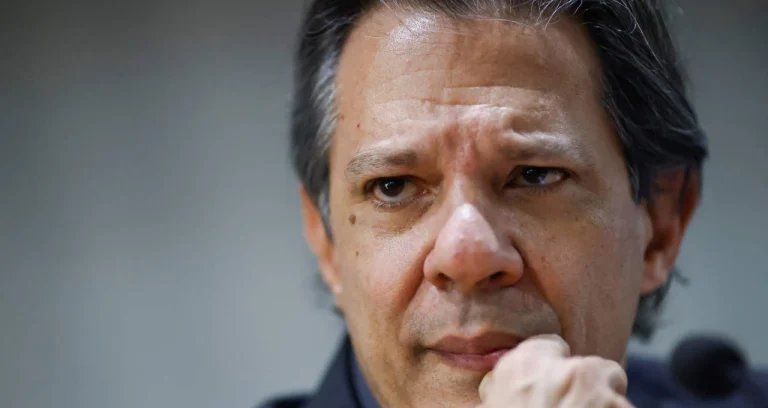 Governo Anuncia Congelamento de R$15 Bilhões para Cumprir Arcabouço Fiscal