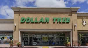 Dollar Tree (DLTR) Enfrenta Desafios: Piper Sandler Rebaixa Recomendação e Ajusta Preço-Alvo