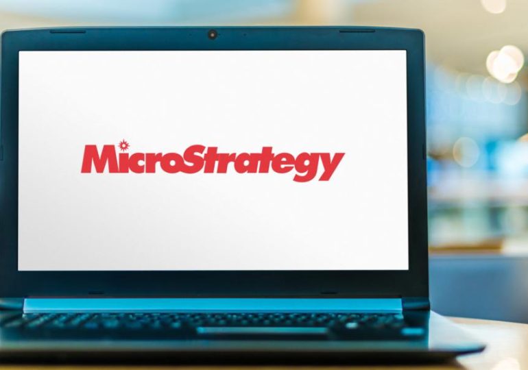 MicroStrategy Anuncia Desdobramento de Ações de 10 por 1 e Foco em Crescimento: O Que Esperar para o MSTR