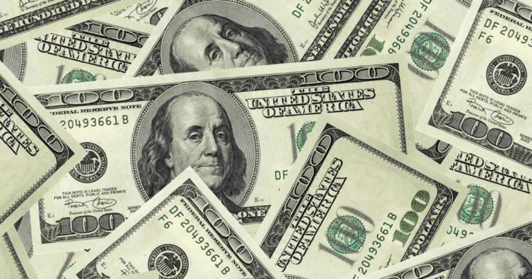 Dólar Sobe ao Maior Patamar Desde 2021: Mercado Questiona Posição do Banco Central