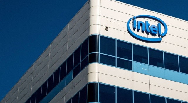 Intel Explora Fusões e Cisões: Ações Disparam com Novidade