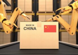 Trump encerra isenção para remessas da China e Hong Kong