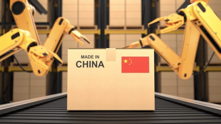 Trump encerra isenção para remessas da China e Hong Kong