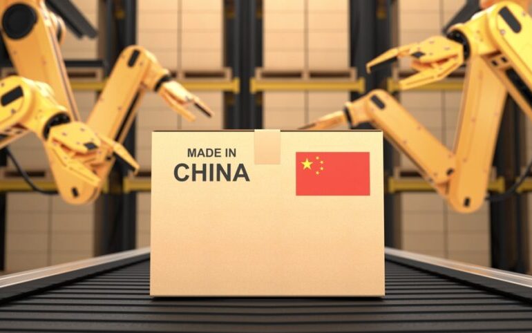 Trump encerra isenção para remessas da China e Hong Kong