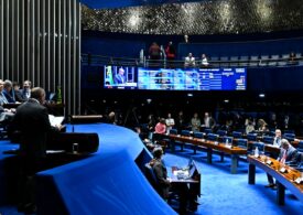 STF determina suspensão do aumento do IOF